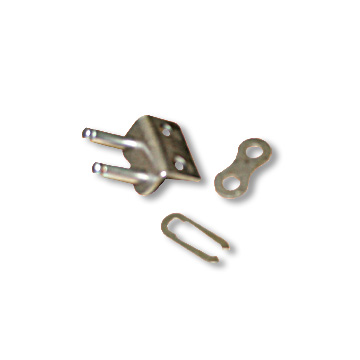 Riveted D-3 Attachment 600 Stainless Steel Material C2050PHSS / 1-1/4 in Pitch One Extended Pin Attachment Chain 